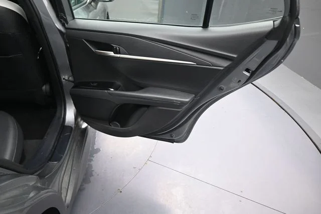 Used 2025  Toyota SE image 15