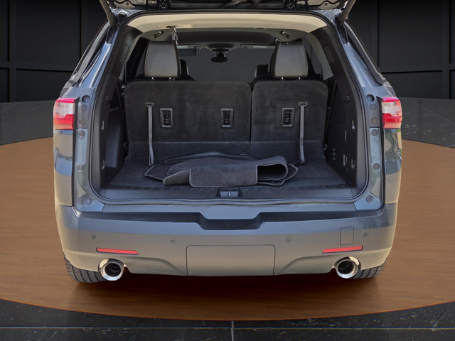 Used 2021 Gray Chevrolet RS image 7