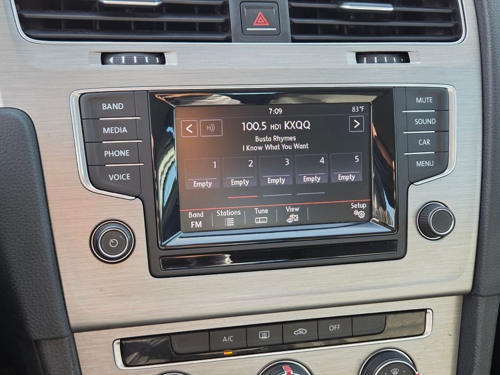 Used 2015 Gray Volkswagen TSI S 4-Door image 29