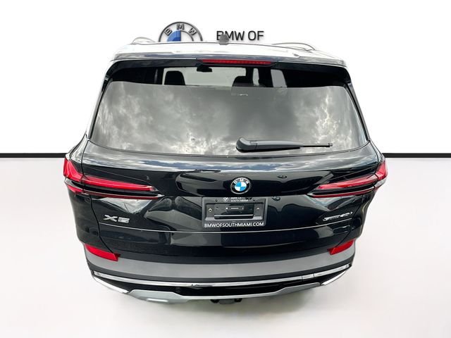 New 2026 Black BMW sDrive40i image 5