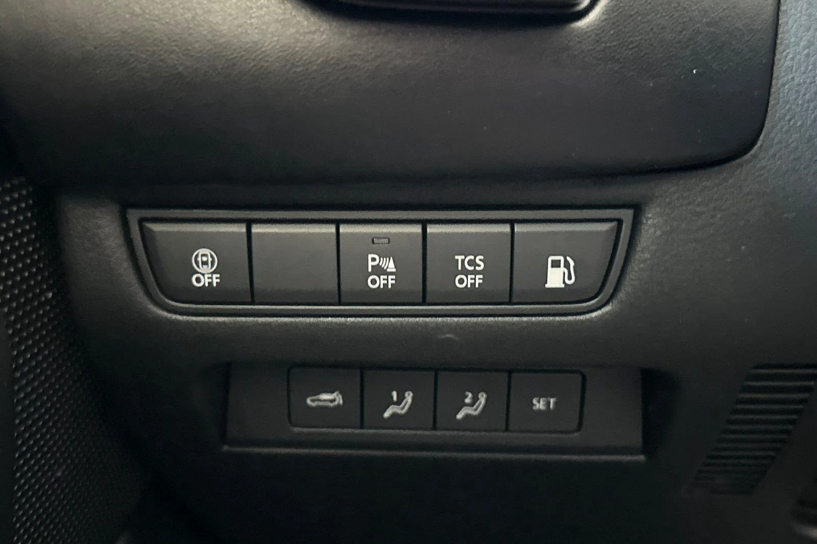 New 2026 Wind Chill Pearl Mazda Premium AWD image 31