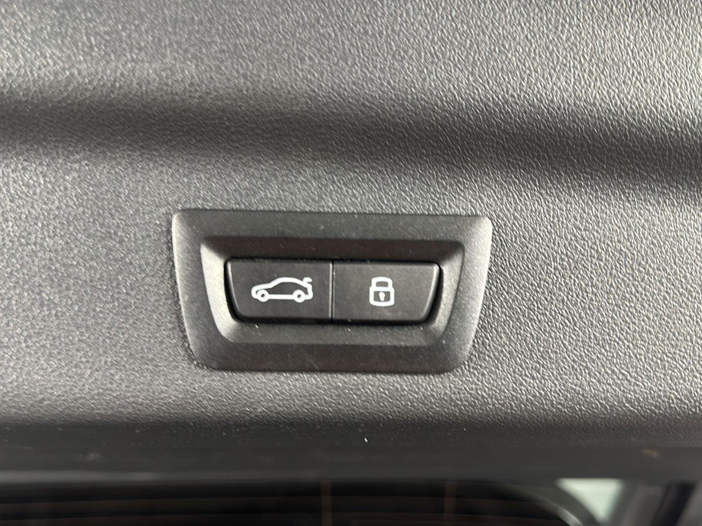 Used 2023 Jet Black BMW xDrive28i image 24