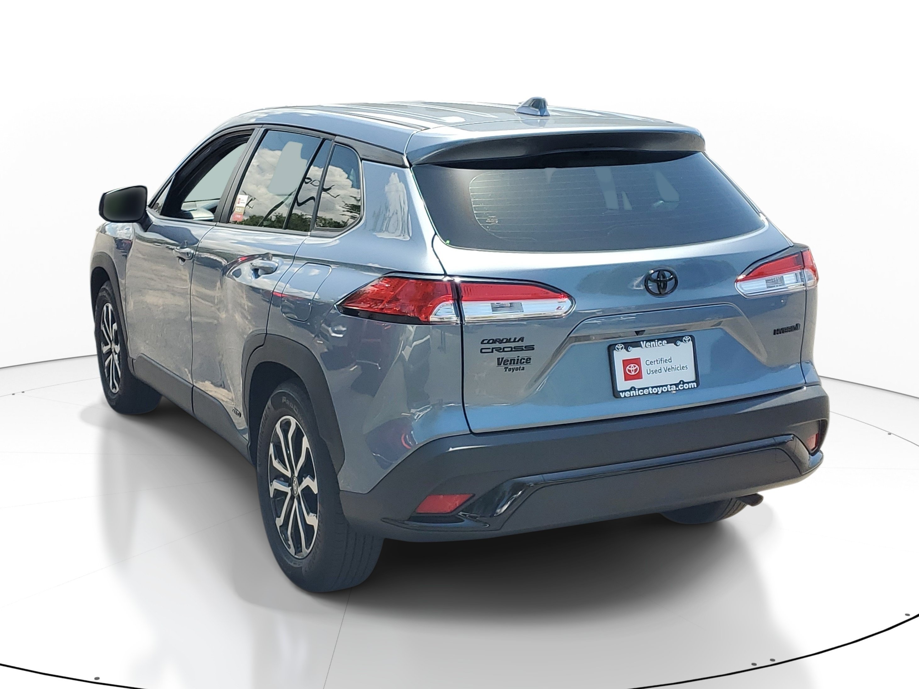 Used 2024 Celestite Toyota Hybrid SE image 3
