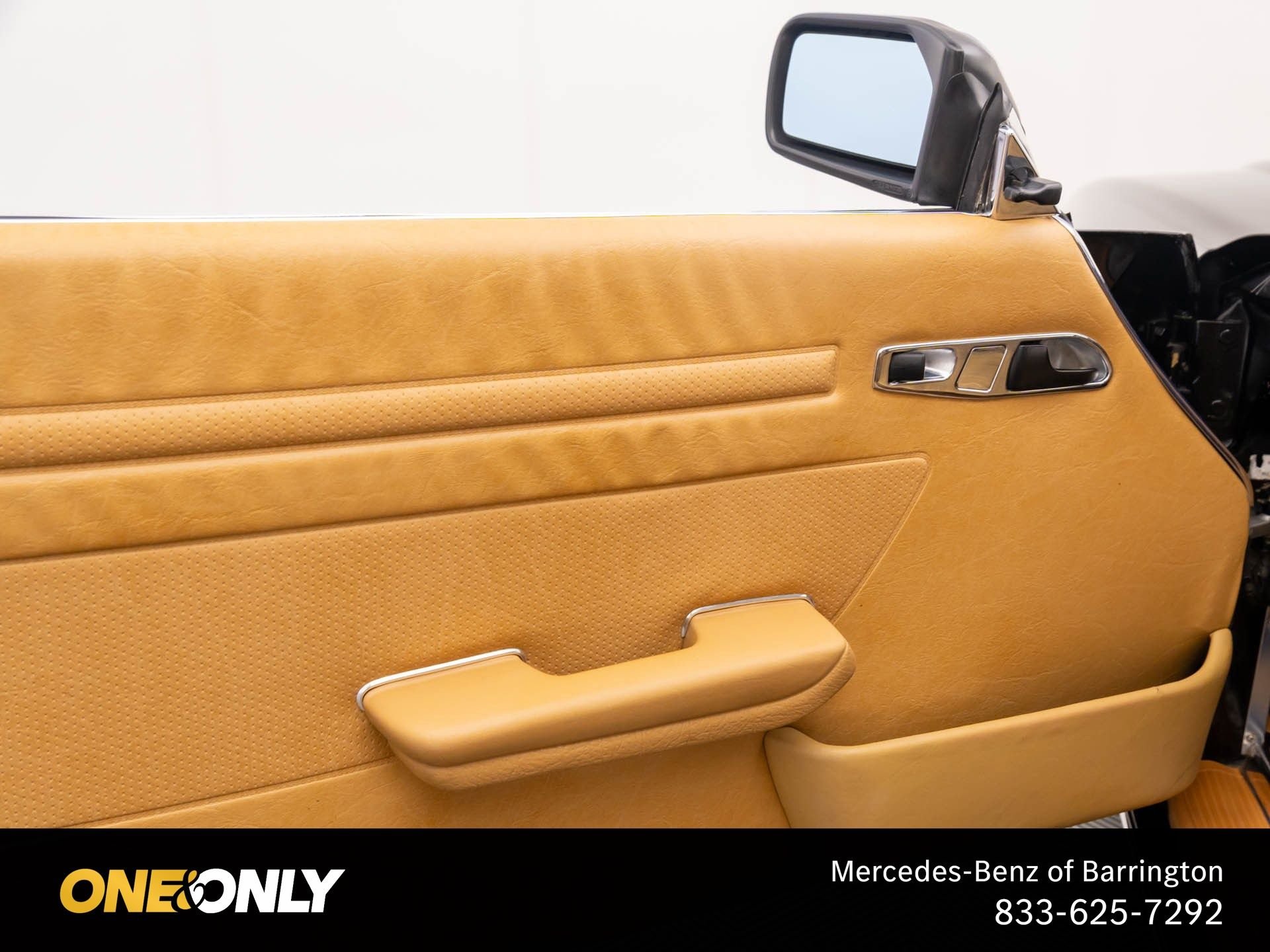 Used 1987 Black Mercedes-Benz 560 SL image 13