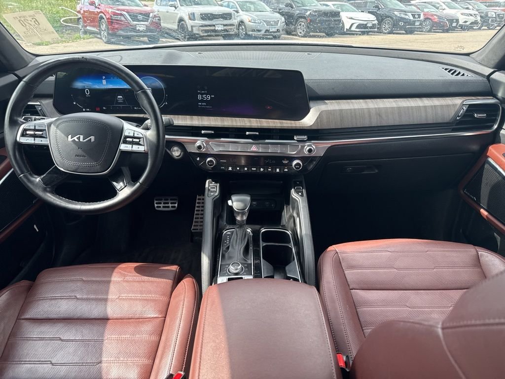 Used 2023 Black Kia SX X-Line image 12