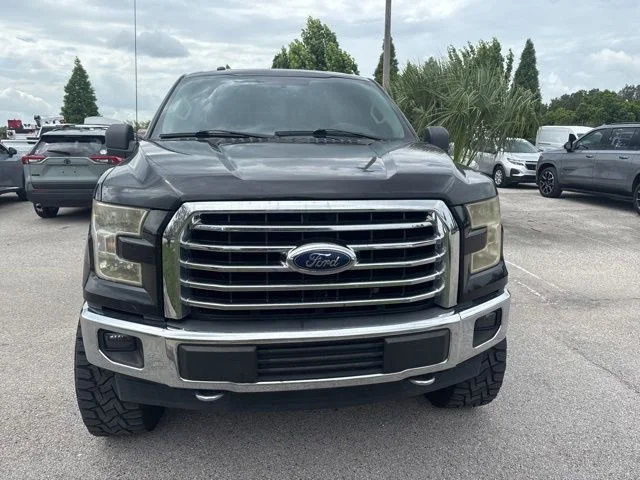 Used 2017 Black Ford XLT image 2