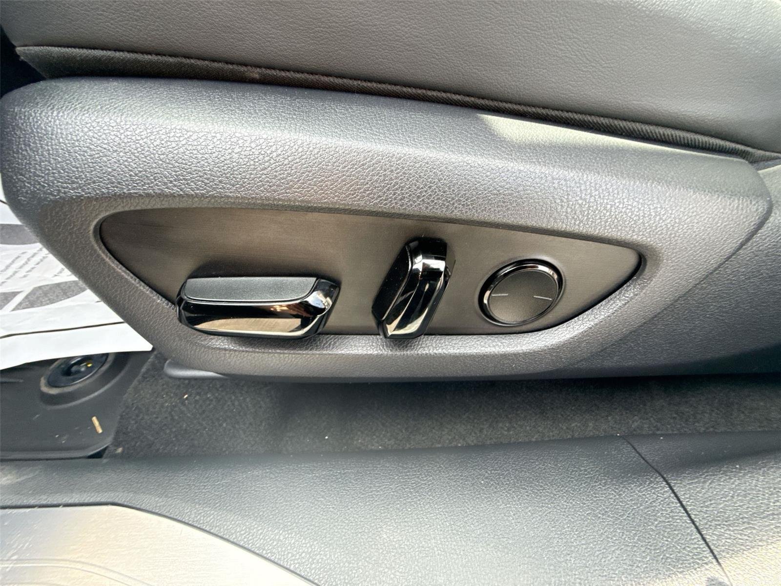 Used 2023 Iridium Lexus RX 350 Premium image 14