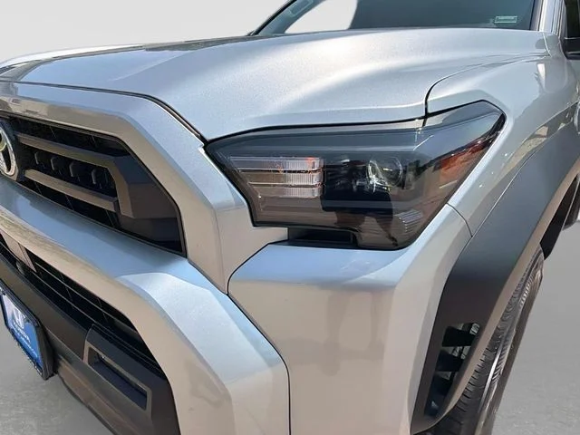 Used 2025 Silver Toyota SR5 image 11