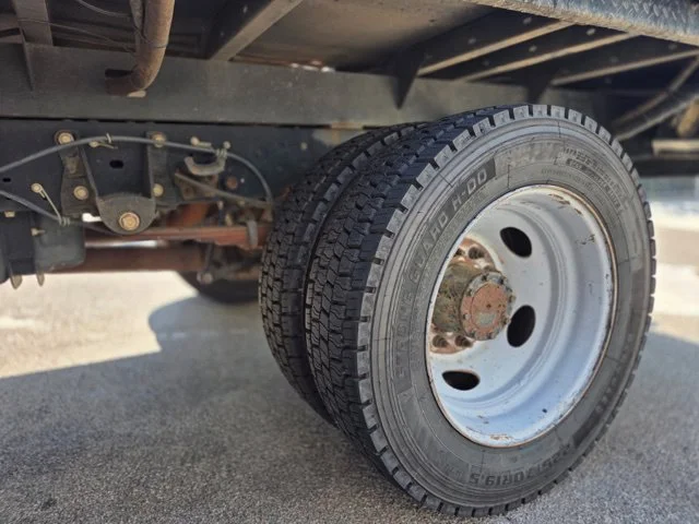 Used 2015 White Ford XL image 8