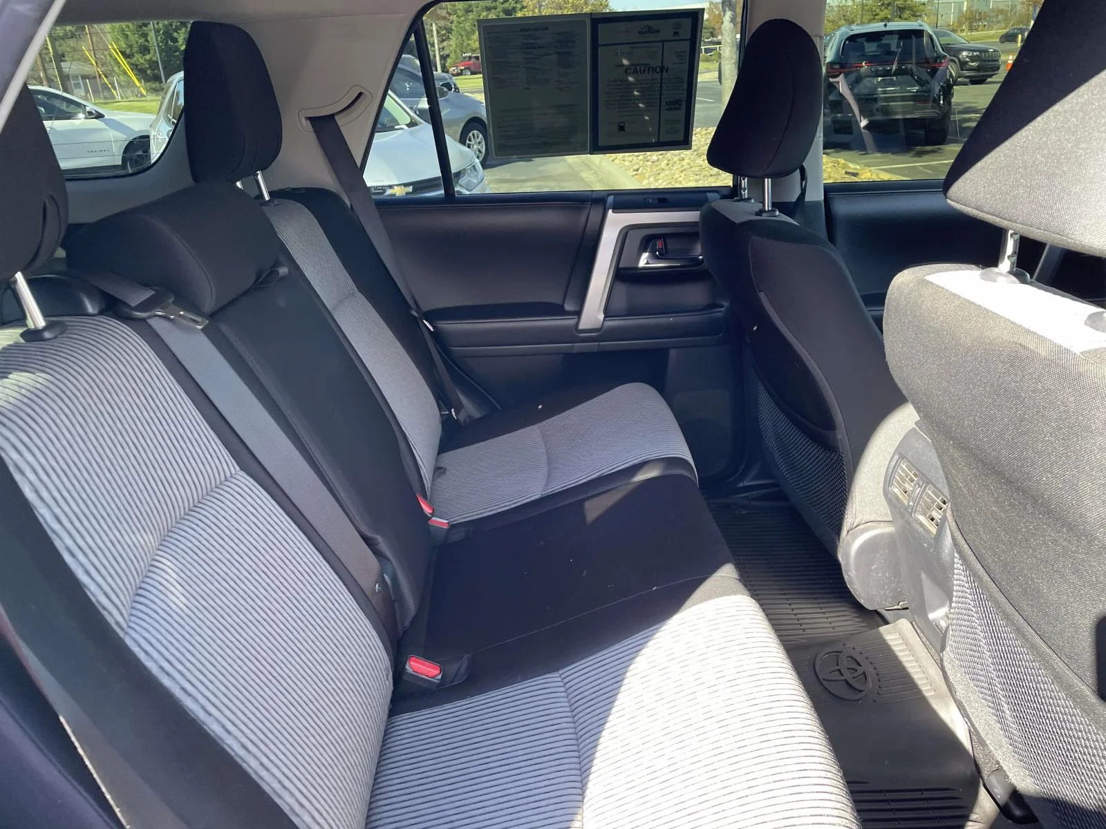 Used 2023  Toyota SR5 image 9