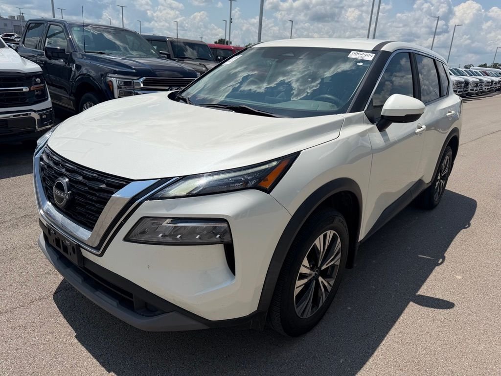 Used 2023 White Nissan SV image 23