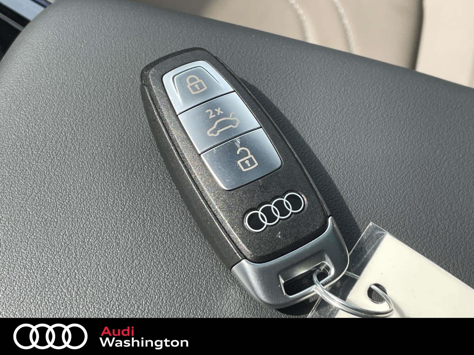 New 2026 V6V6/Green Audi S line image 4