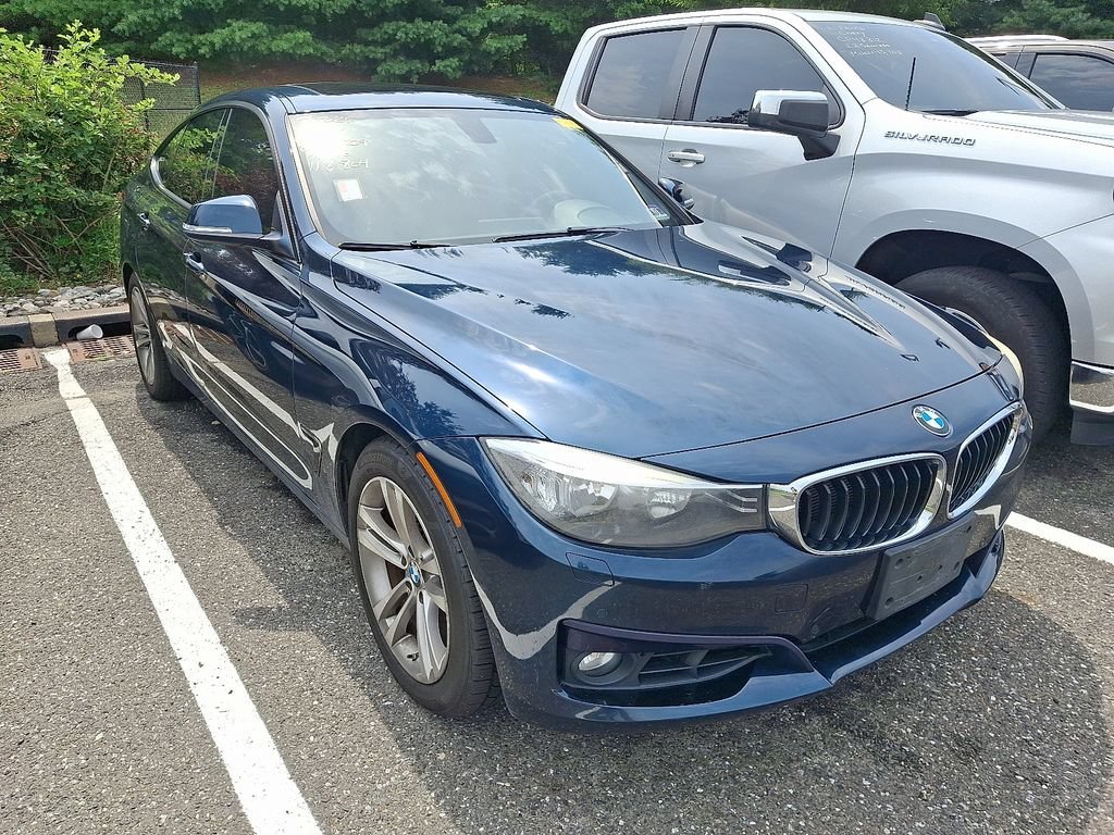Used 2016 Blue BMW xDrive image 3