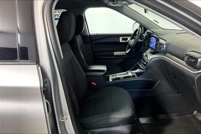 Used 2021 Silver Metallic Ford XLT image 33