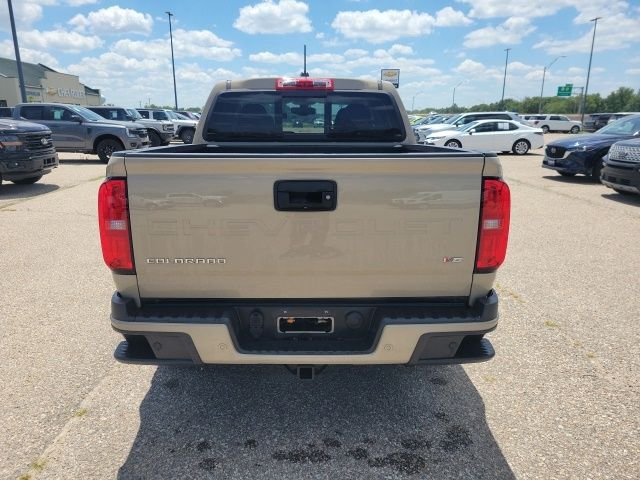 Used 2022 Sand Dune Metallic Chevrolet Z71 image 24