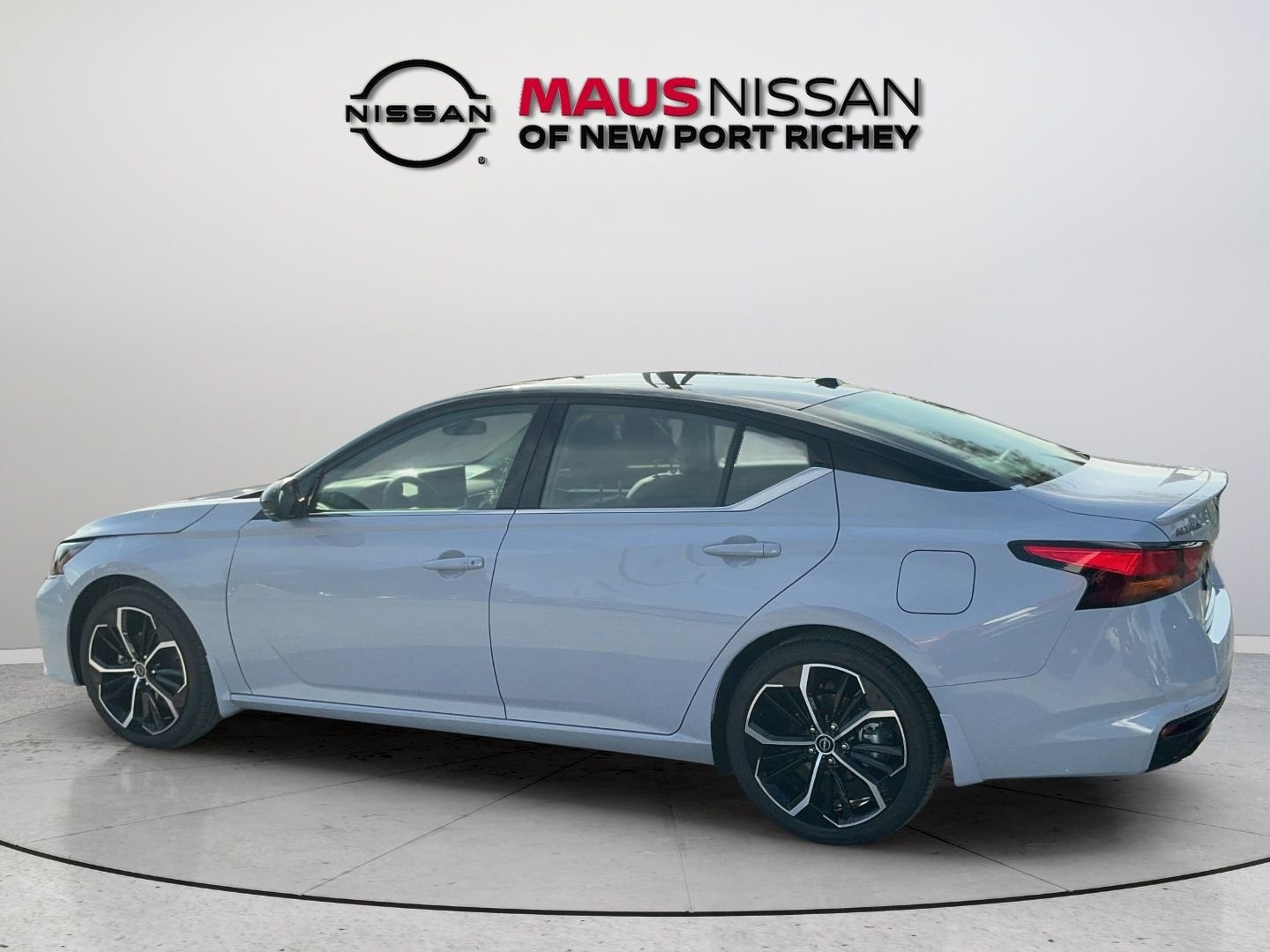 New 2026 Gray Nissan 2.5 SR image 7