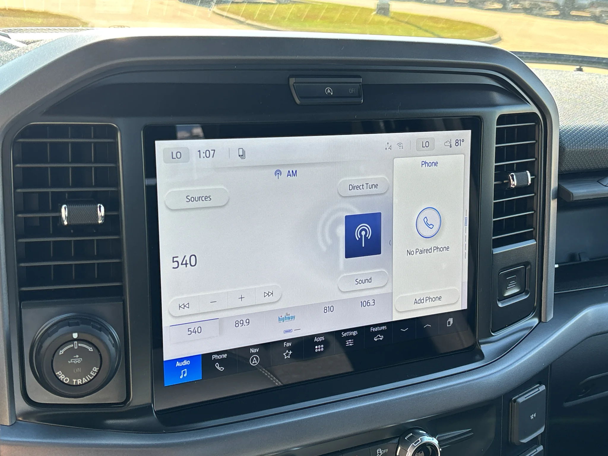 New 2026 Carbonized Gray Metallic Ford XLT image 19