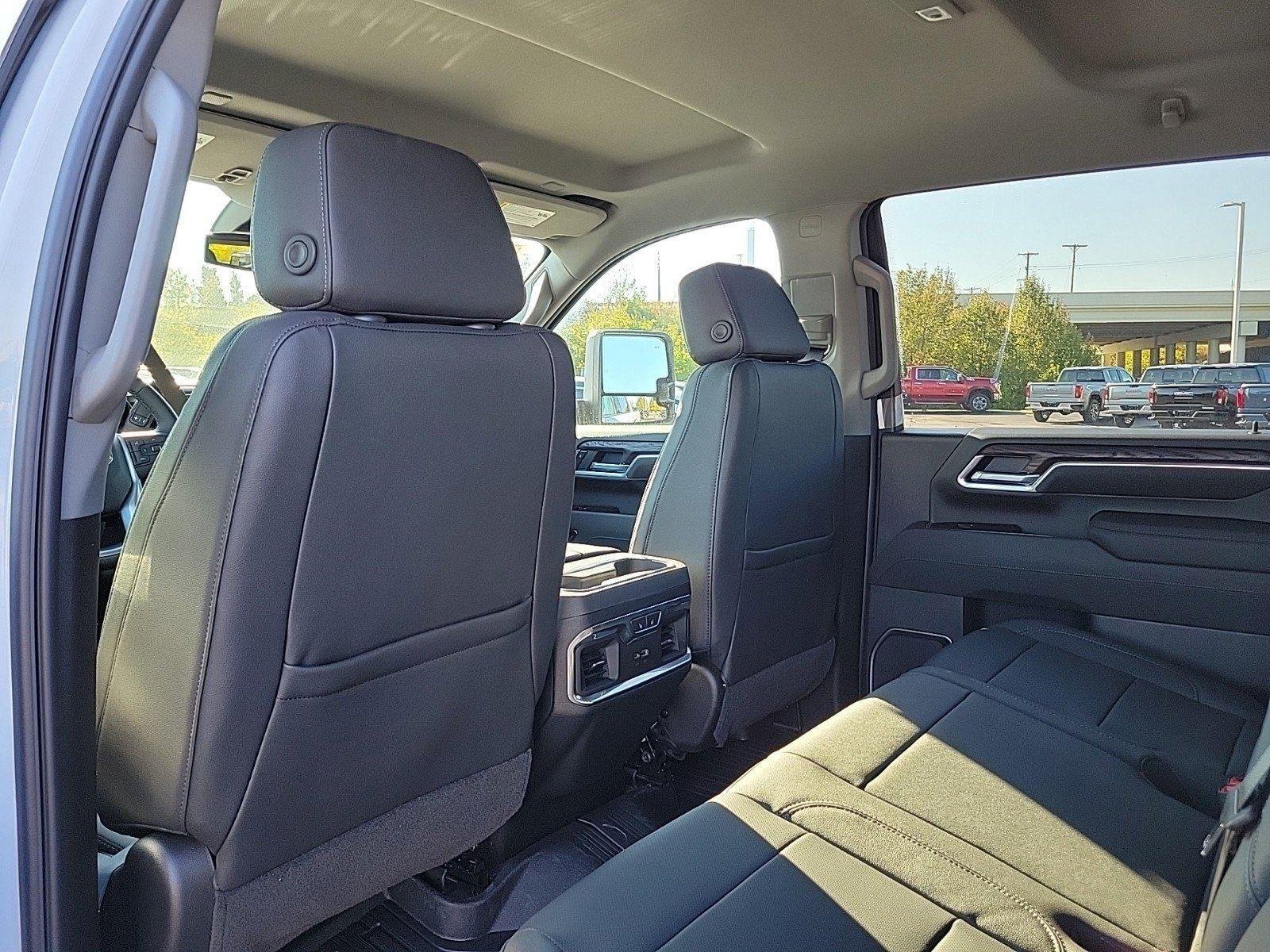 2026 GMC Sierra 2500HD SLT - Photo 12