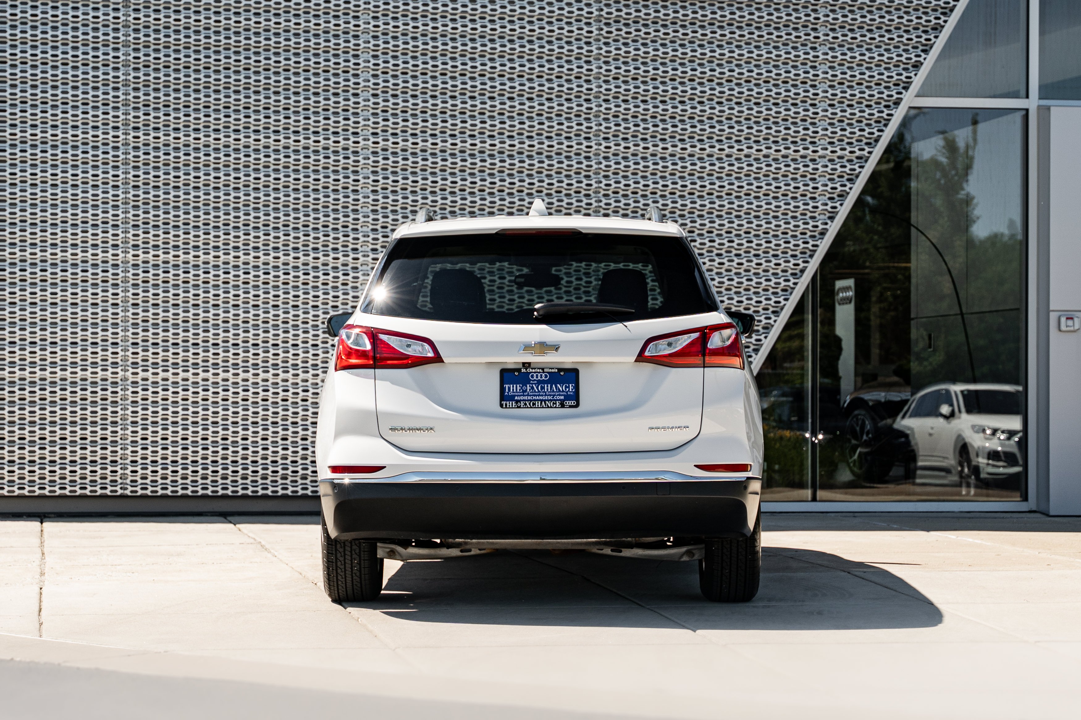 Used 2020 Summit White Chevrolet Premier image 26