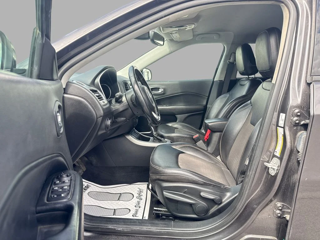 Used 2020 Gray Jeep Latitude image 14