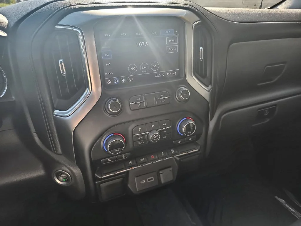 2021 Chevrolet Silverado 1500 RST - Photo 13