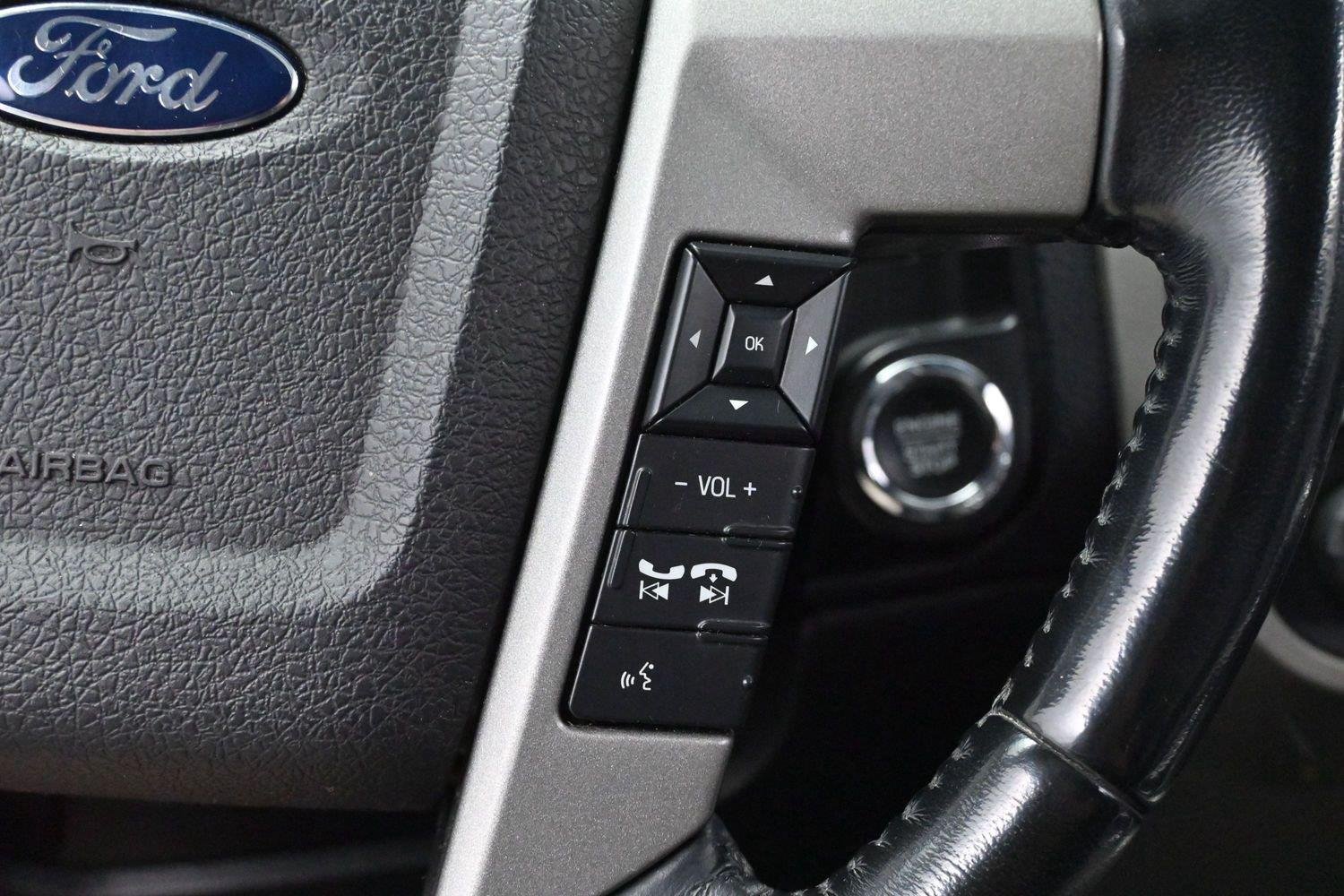 Used 2015 Tuxedo Black Metallic Ford Limited image 21