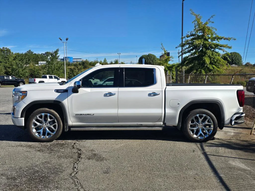 Used 2021 WHITE FROST TRICOAT GMC Denali image 6