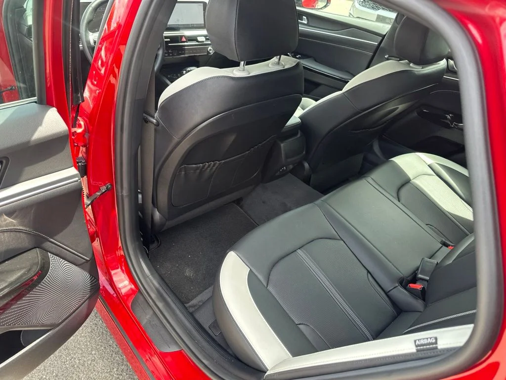 Used 2025 Red Kia GT-Line image 23