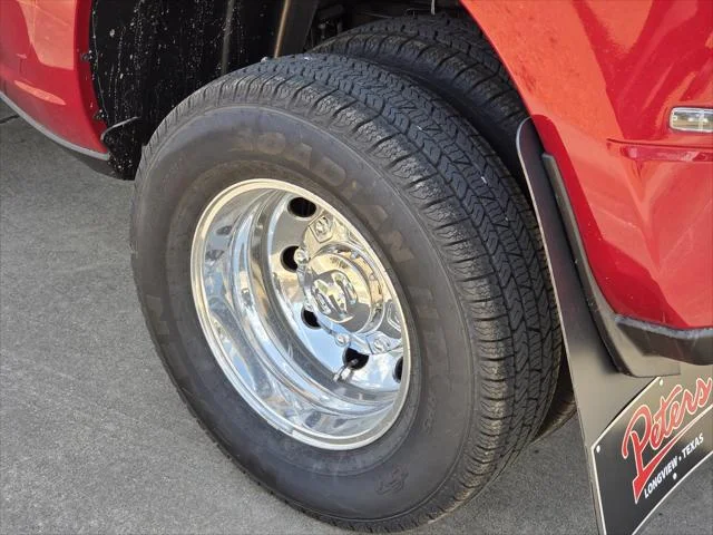 New 2027 Molten Red Pearl-Coat Exterior Paint RAM Laramie image 5