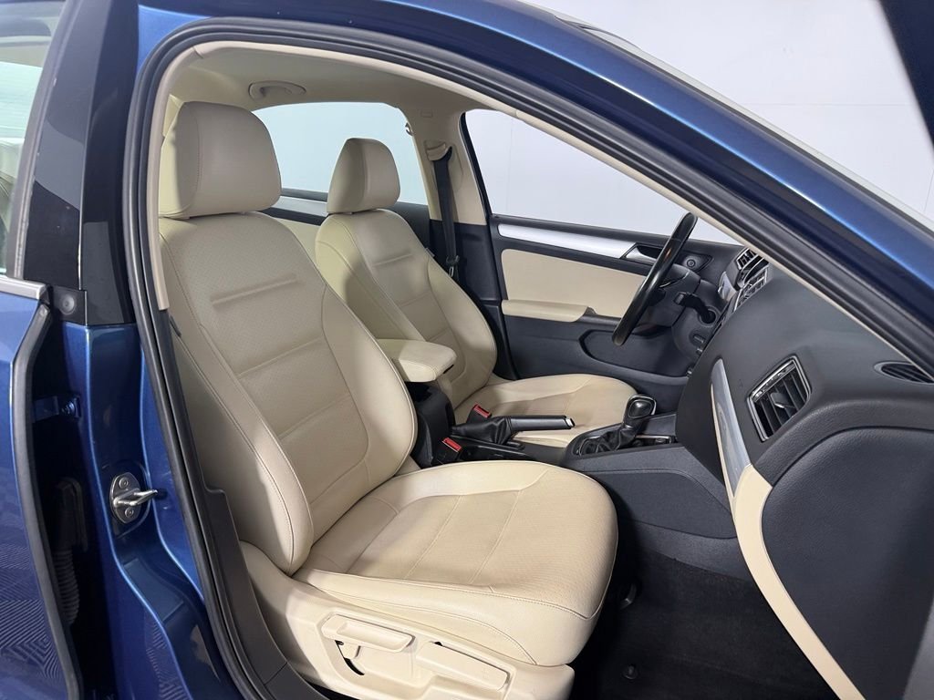 Used 2018 Blue Volkswagen 1.8T SEL image 27