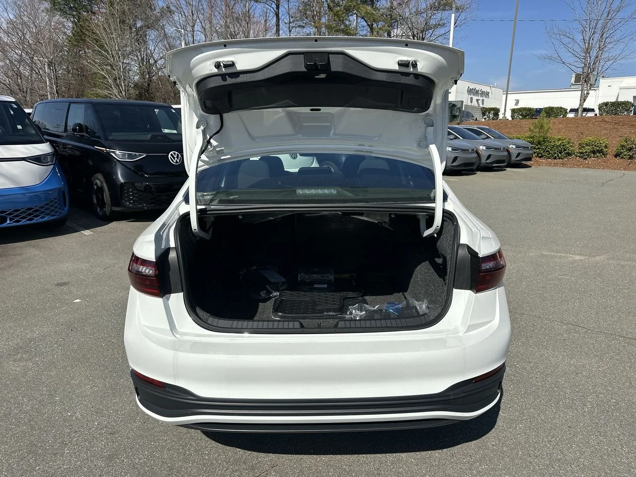 New 2026 White Volkswagen 1.5T Sport image 32