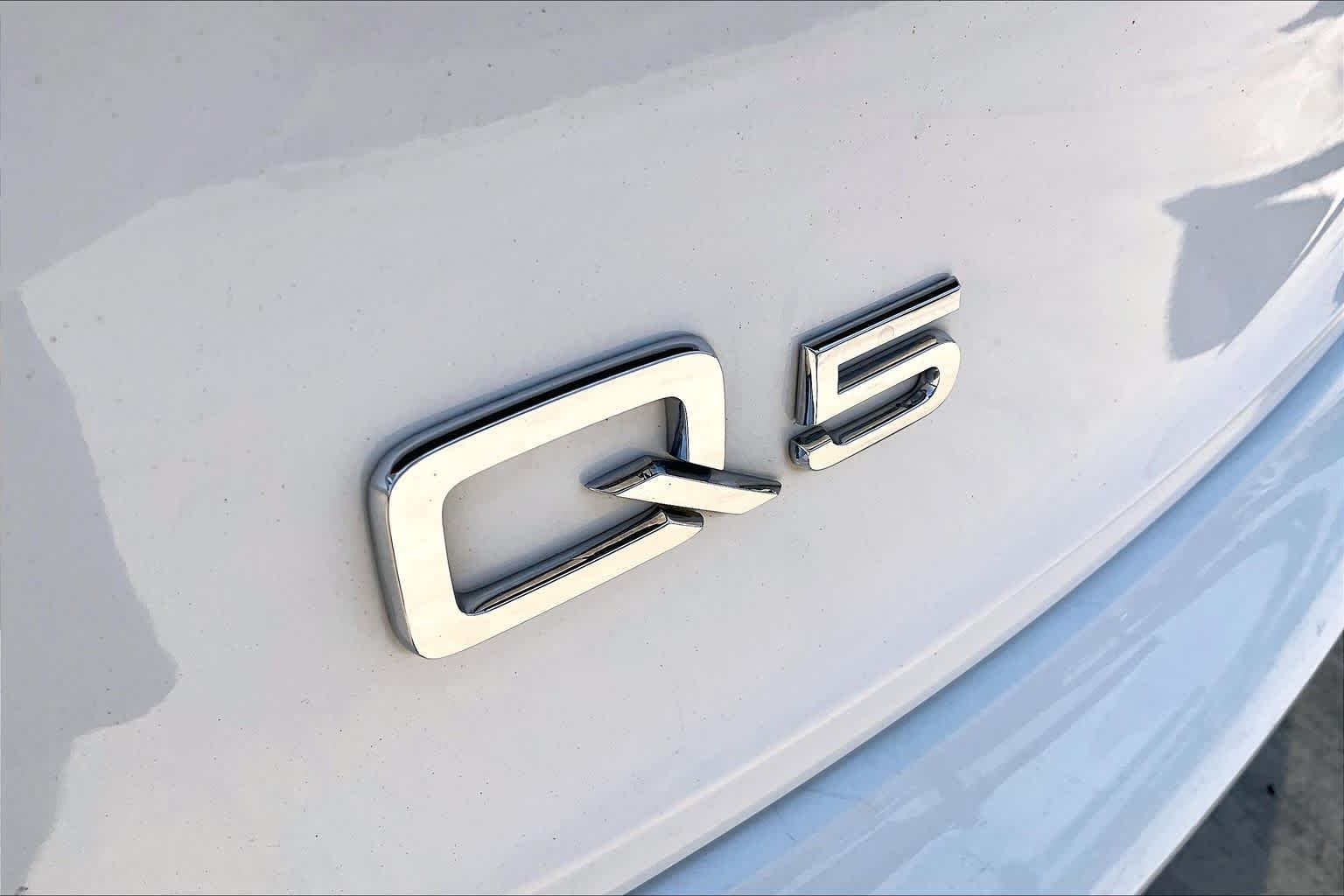 Used 2019 Ibis White Audi Premium Plus image 31