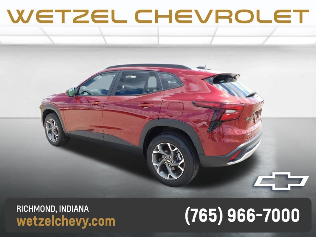 Used 2025 Red Chevrolet LT image 5