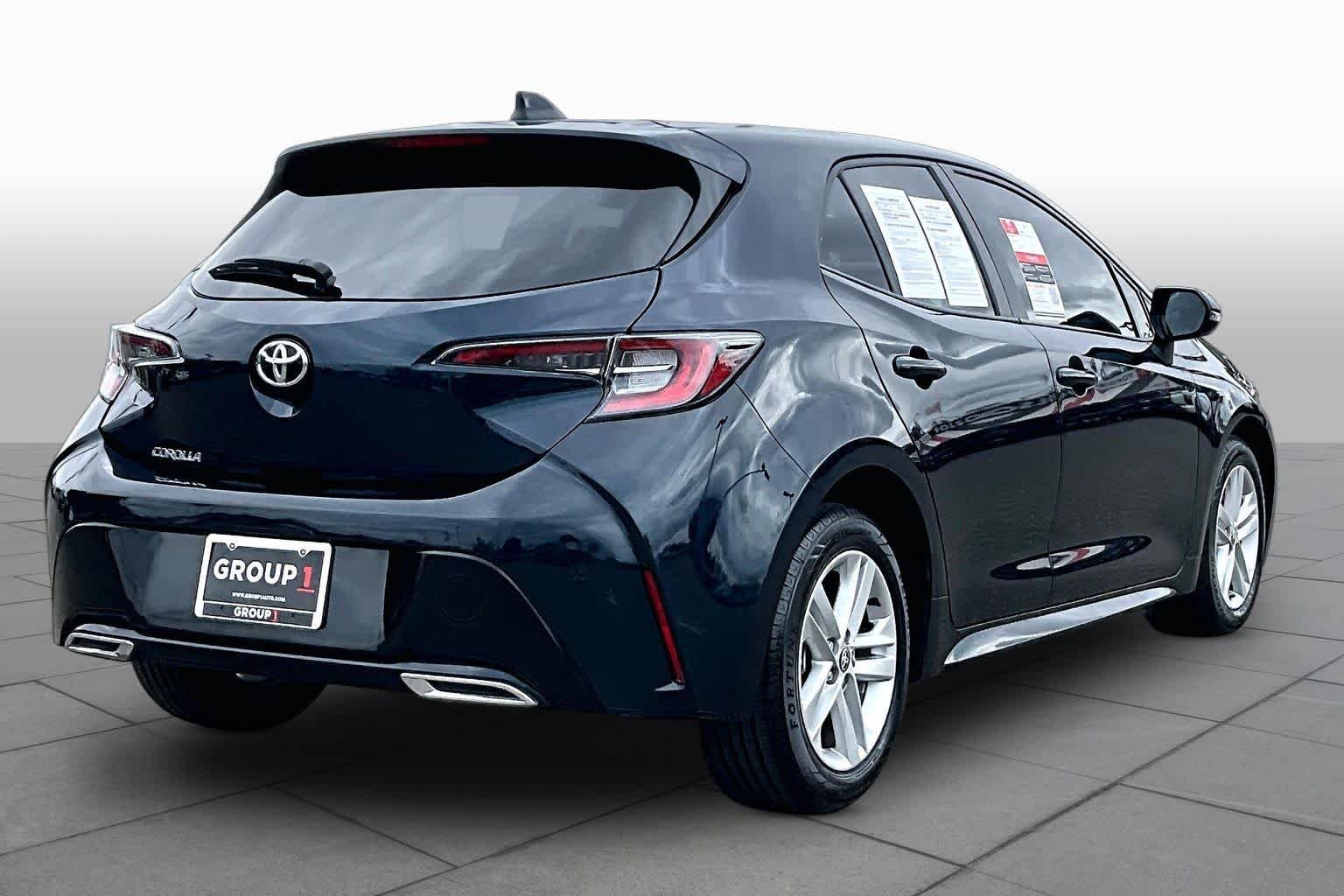 Certified Used 2022 Galactic Aqua Mica Toyota SE image 12