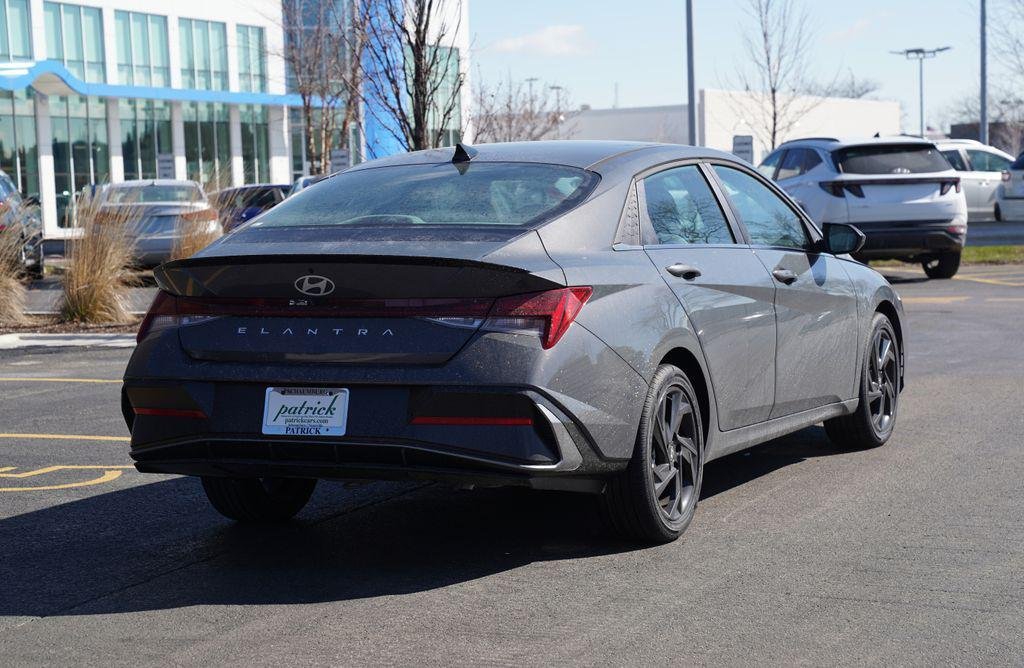 New 2026 Ecotronic Gray Hyundai SEL Sport Premium image 4