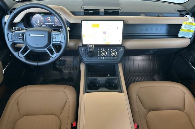 New 2026 Woolstone Green Land Rover X-Dynamic SE image 12