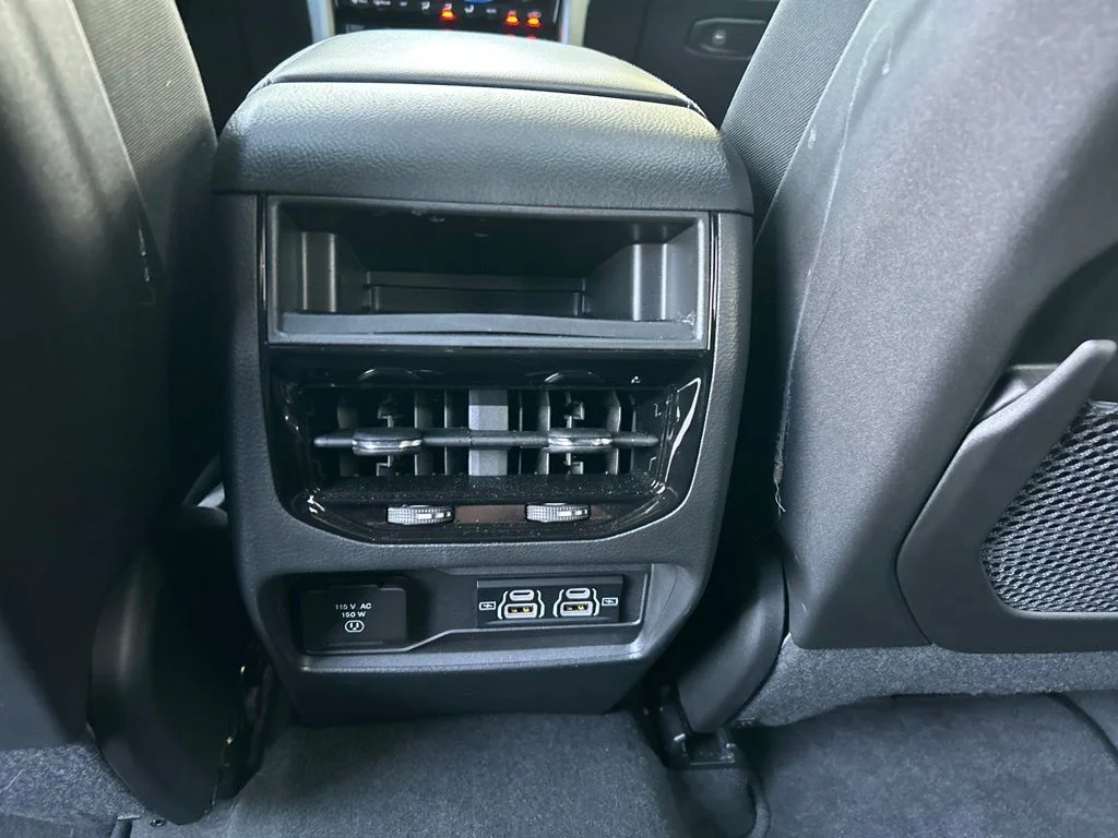 Used 2025 White Jeep Altitude X image 27