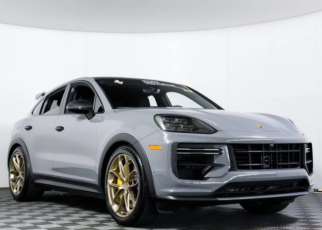 Used 2024 Arctic Grey Porsche Turbo GT image 3