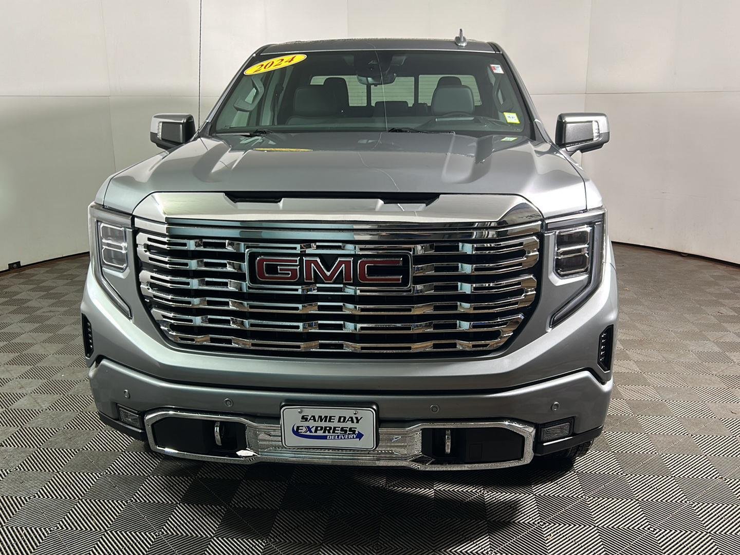 Used 2024 Sterling Metallic GMC Denali image 13