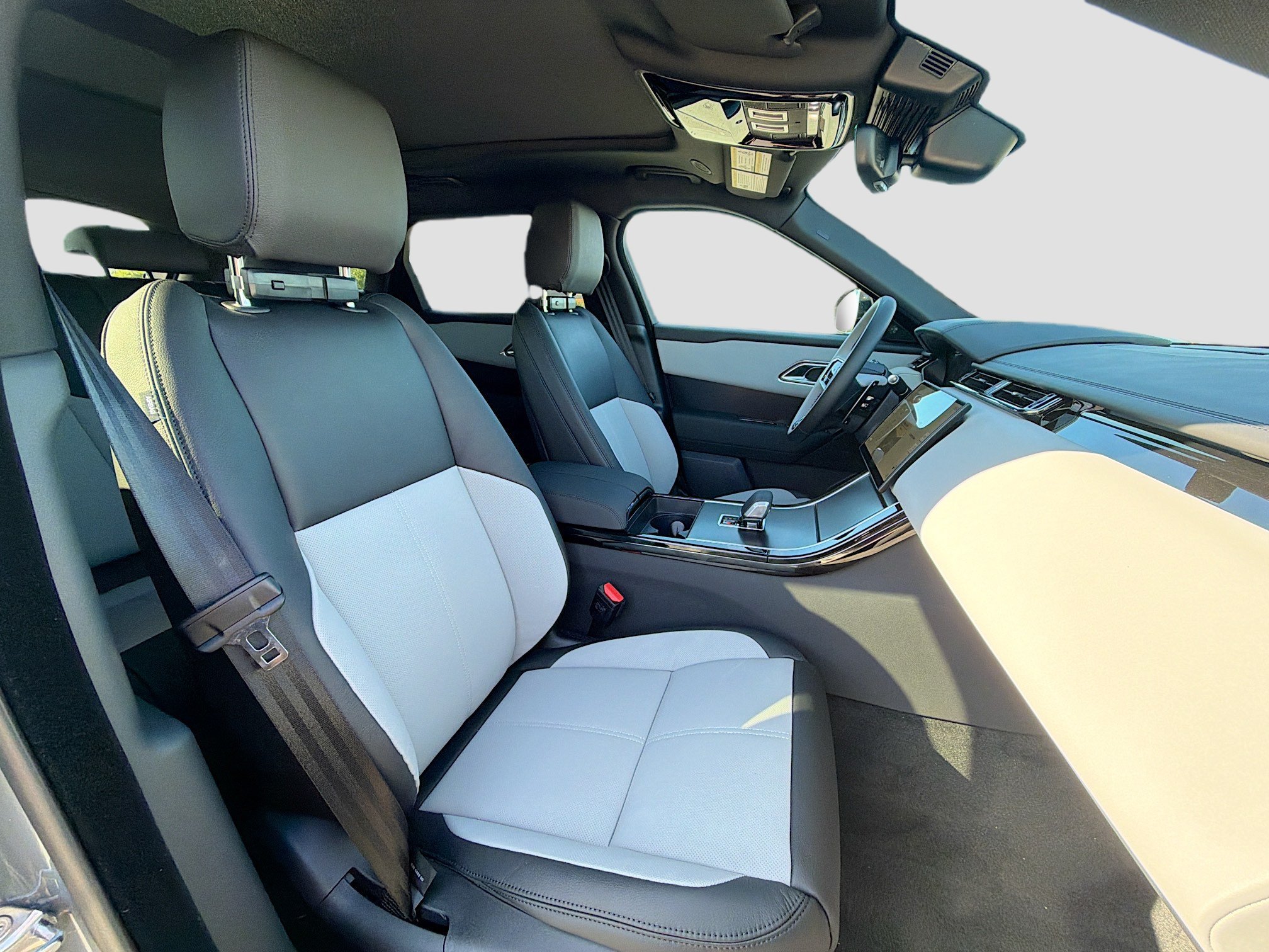 2026 Land Rover Range Rover Velar Dynamic SE - Photo 15