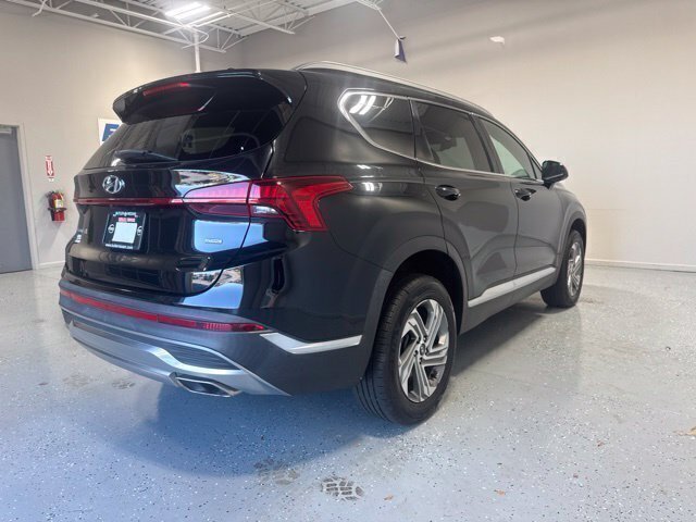Used 2022 Black Hyundai SEL image 5