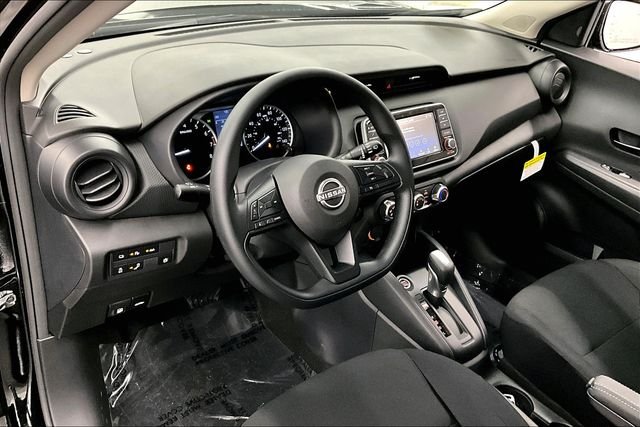 2025 Nissan KICKS PLAY Base - Photo 6