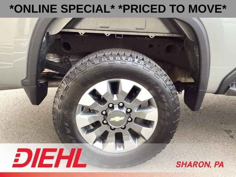 Used 2024 Gray Chevrolet Custom image 11