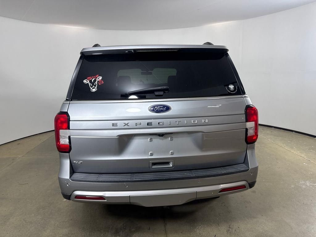 Used 2022 Silver Ford XLT image 6