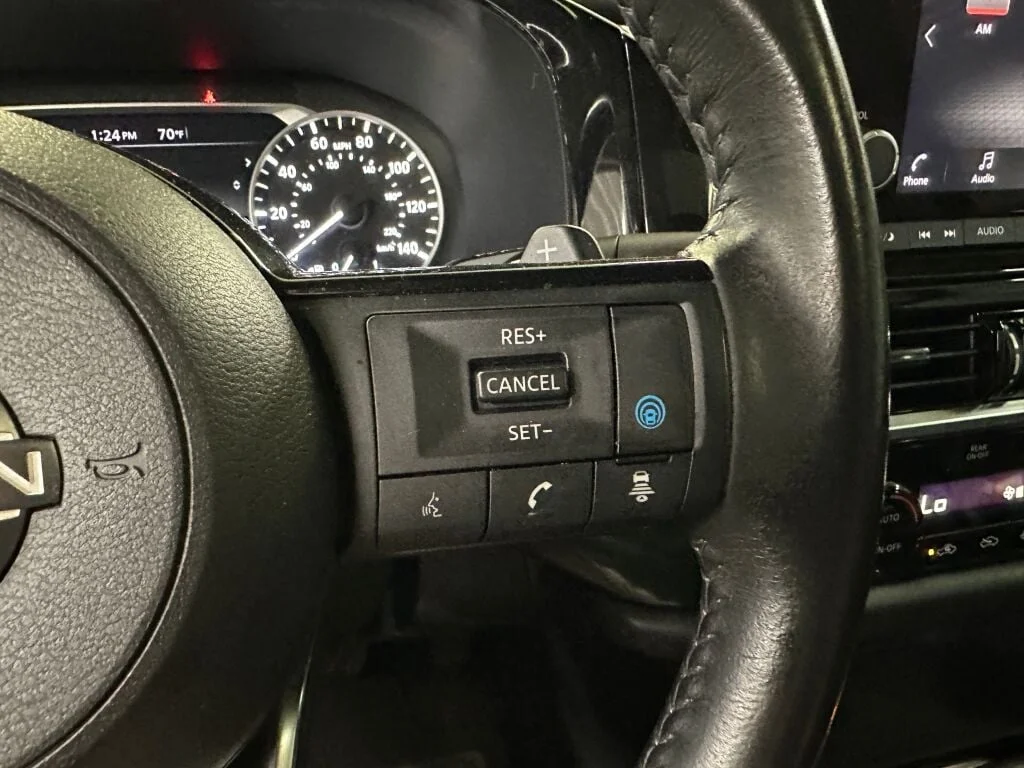 2023 Nissan Pathfinder SV - Photo 12