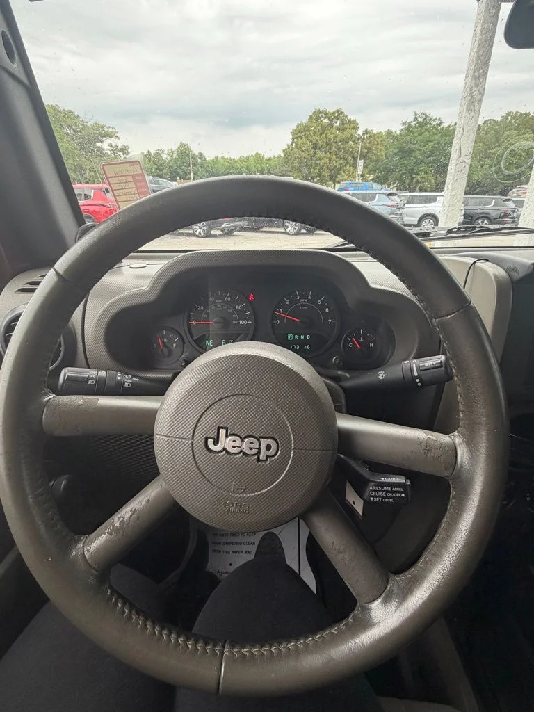 Used 2008 Red Jeep Unlimited X image 13