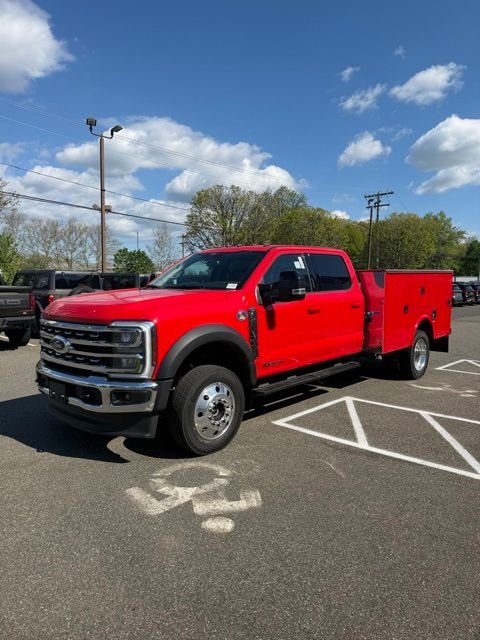 New 2026 Race Red Ford F-450® LARIAT® image 1