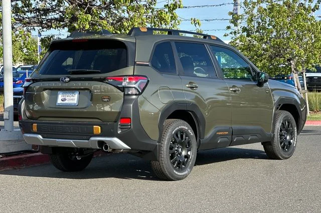 New 2026 AUTUMN GREEN METALLIC Subaru Wilderness image 4