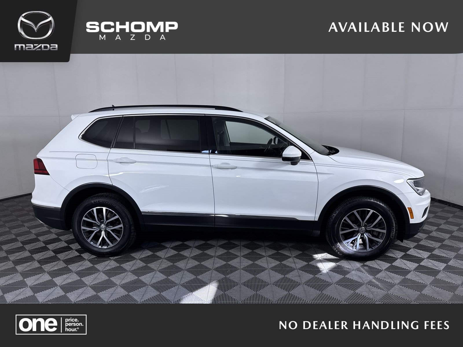 Used 2018 Pure White Volkswagen SEL image 1