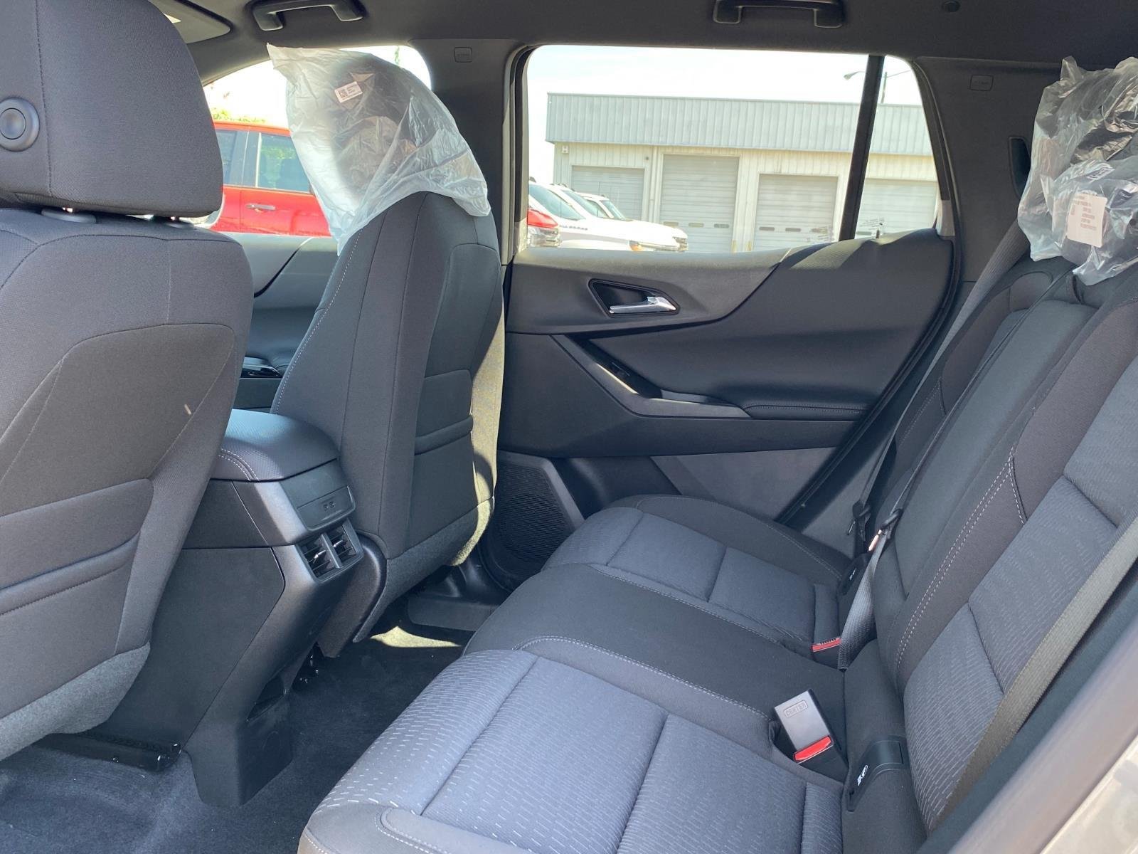 New 2027 Sterling Gray Metallic Chevrolet LT image 21
